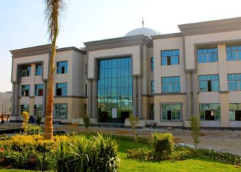 جامعة بنها الأهلية