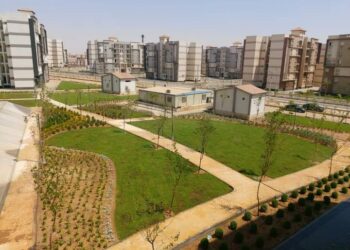 شقق موظفي العاصمة الإدارية .. الإسكان توضح موقف تسليم الوحدات