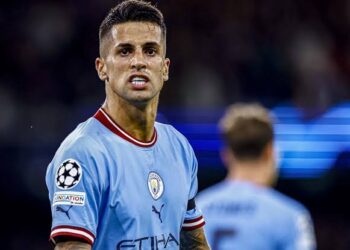 برشلونة يتوصل لاتفاق مع ظهير مانشستر سيتي