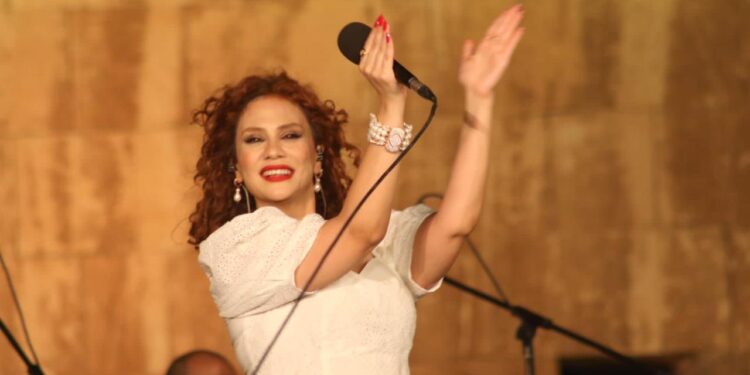 دويتو غنائي لنسمة محجوب ولينا شاماميان في مهرجان القلعة لينا شاماميان تُبدع في مهرجان القلعة