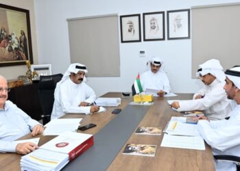 لجنة تحكيم "شاعر المليون" تنهي فرز وتقييم قصائد الشعراء المترشحين للبرنامج