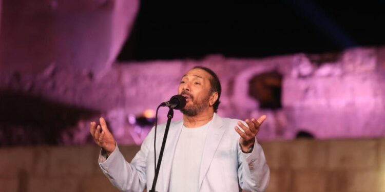 ليلة استثنائية في القلعة.. علي الحجار يروي رحلته الفنية في المحكى علي الحجار في مهرجان القلعة