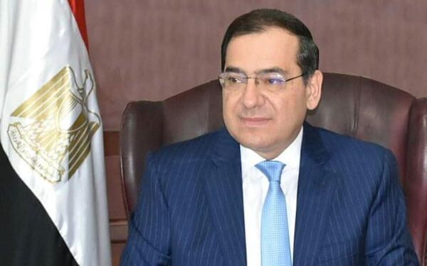 طارق الملا: COP28 فرصة جديدة لمواصلة توحيد الجهود العالمية لتقليل انبعاثات الكربون المهندس طارق الملا وزير البترول والثروة المعدنية