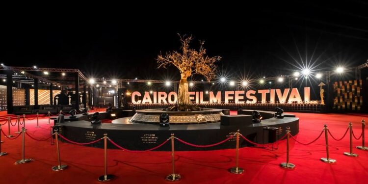 «القاهرة السينمائي» يكشف عن 15 مشروعًا من 8 دول عربية مهرجان القاهرة السينمائي