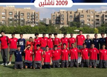 فريق كرة القدم نادي الزهور يكتسح شباب الساحل بثلاثية