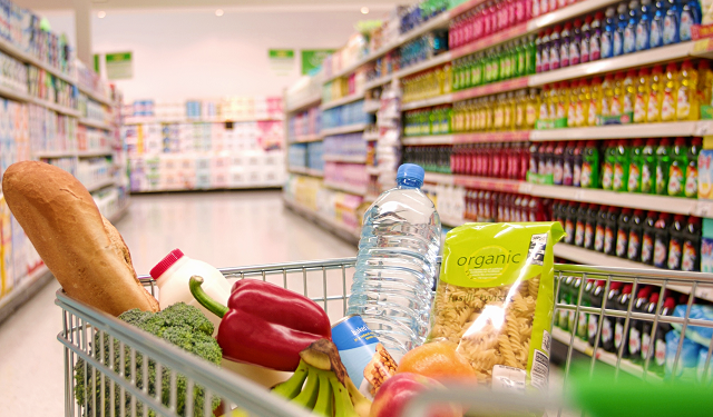 أسعار السلع الغذائية .. التموين تعلن قائمة المنتجات المخفضة أسعار السلع الغذائية