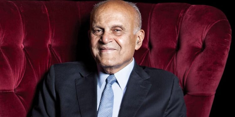 مجدي يعقوب .. مُنقذ القلوب يصل محطته الـ88 مجدي يعقوب