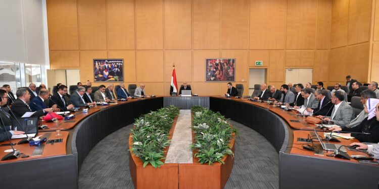 وزير الإسكان يُصدر 14 تكليفا لـ رؤساء أجهزة المدن الجديدة رؤساء أجهزة المدن الجديدة