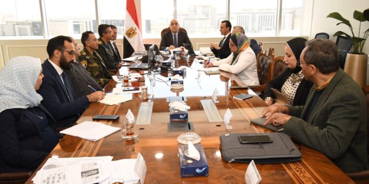 لــ تفعيل منظومة العمران والبناء الأخضر .. الجزار يترأس اجتماع الأمانة الفنية لــ تفعيل منظومة العمران والبناء الأخضر .. الجزار يترأس اجتماع الأمانة الفنية