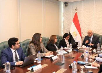 تعيين 150 ألف معلم