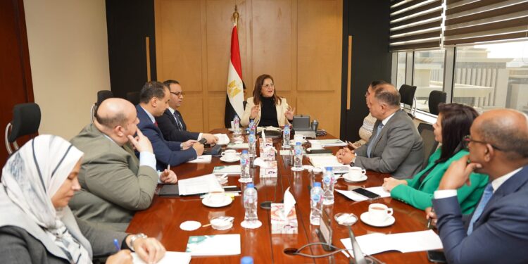 المشروع القومي لتنمية الأسرة المصرية .. وزيرة التخطيط تتابع الموقف التنفيذي للمشروع المشروع القومي لتنمية الأسرة المصرية .. وزيرة التخطيط تتابع الموقف التنفيذي للمشروع