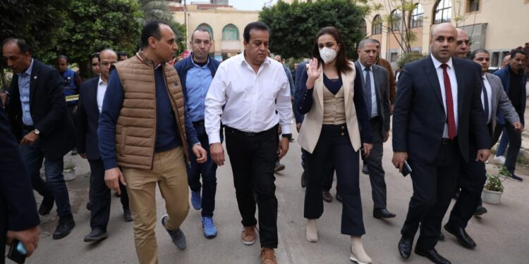 مستشفى صدر دمنهور .. وزير الصحة يتفقد أعمال التطوير بالمستشفى