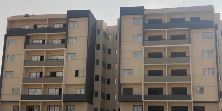 هيئة المجتمعات العمرانية: الجزار: باعت أراض وشقق بـ 5.5 مليار دولار شقق سكن لكل المصريين .. الجزار يستعرض الموقف التنفيذي لوحدات المبادرة الرئاسية