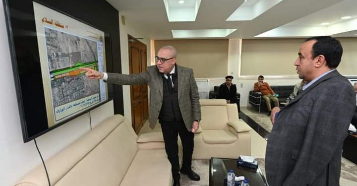 وزير الإسكان يتابع موقف تقنين أوضاع الأراضي في مدينة الشروق مدينة الشروق