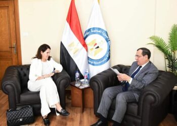 شركة بي بي البريطانية تبحث ضخ استثمارات جديدة في مصر