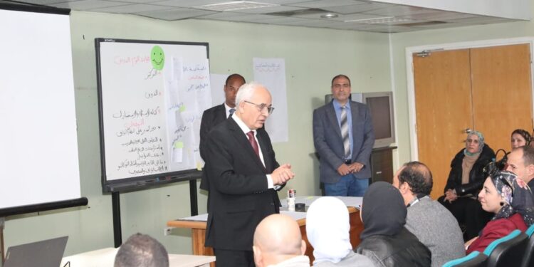 مبادرة 1000 مدير مدرسة