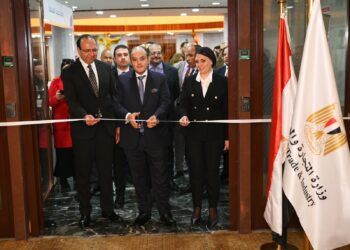 معرض بلدنا .. وزير التجارة والصناعة يفتتح فعاليات المعرض