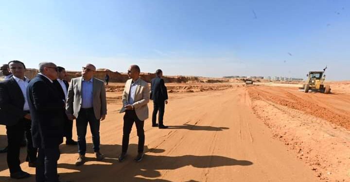 وزير الإسكان يتفقد منطقة التجمع السادس بالقاهرة الجديدة