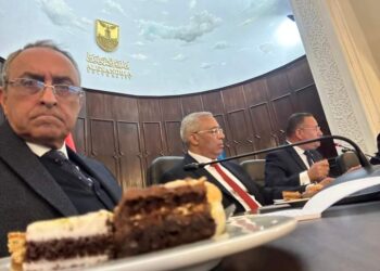 د. أيمن أبوحديد وفريق صندوق تنمية العلوم  يزورون جامعة الإسكندرية