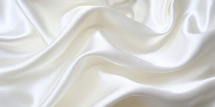 إنتاج الحرير .. مدبولي يوجه الحكومة بالوصول لـ 100 طن سنويا إنتاج الحرير