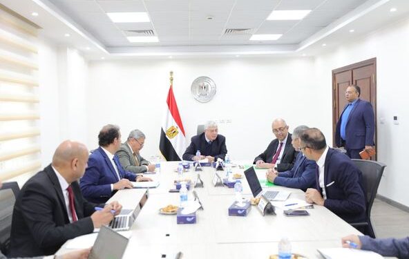 التعليم العالي تدرس فكرة الابتعاث المرتبط بسوق العمل للباحثين الابتعاث