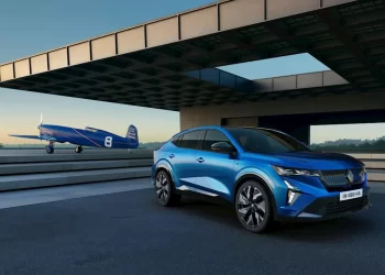 سعر رينو رافال 2024