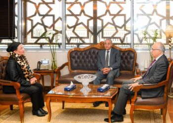 مصانع السكر