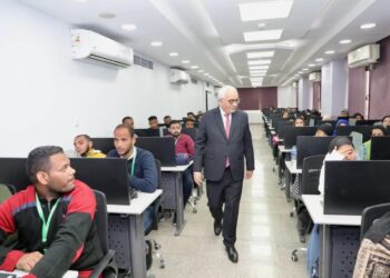 مسابقة الـ 11 ألف معلم مساعد .. حجازي يتفقد امتحانات المتقدمين للمسابقة