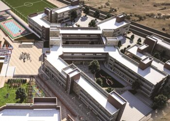 مدرسة ايفلوشن الدولية