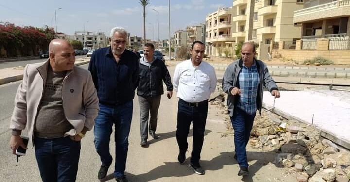 المهندس علي سعد يتفقد رفع كفاءة الطرق بالشروق