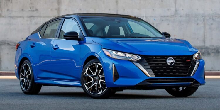 سعر نيسان سنترا 2024 في السوق المصرية نيسان سنترا 2024