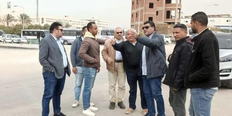 المهندس أحمد رشاد يتفقد أعمال التطوير بمدينة العبور المهندس أحمد رشاد