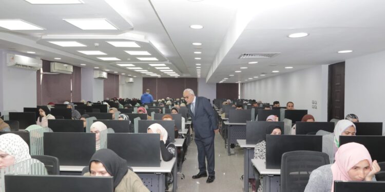 مسابقة معلم مساعد .. التعليم تتسلم نتيجة 11 ألف متسابق مسابقة معلم مساعد .. التعليم تعلن الأعداد المطلوبة