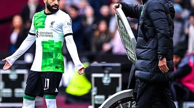 ما سبب أزمة صلاح وكلوب ؟؟ .. صحيفة بريطانية تجيب أزمة صلاح وكلوب