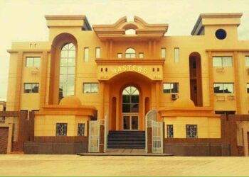 مدرسة ماسترز للغات