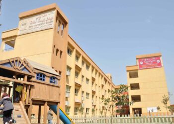 مدارس ميدل إيست الدولية