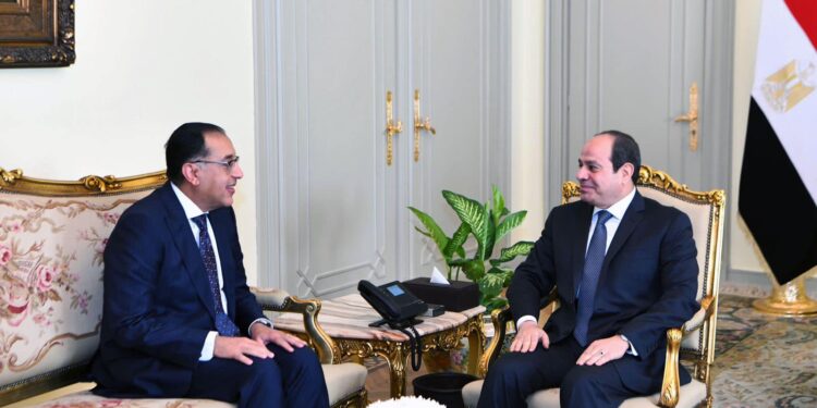 استقالة الحكومة المصرية .. وتكليف "مدبولي" بتشكيل الجديدة استقالة الحكومة المصرية .. وتكليف “مدبولي” بتشكيل الجديدة