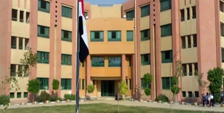 مدرسة الفاروق عمر الرسمية المتميزة لغات