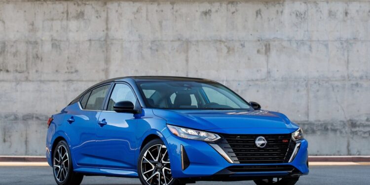 سعر نيسان سنترا 2025 في مصر بعد التخفيضات الأخيرة نيسان سنترا 2025