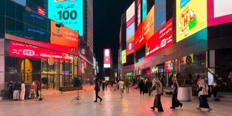 القطاع السياحي السعودي يحقق طفرة في العائدات القطاع السياحي السعودي