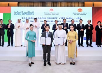 طيران الإمارات