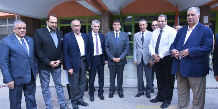 د. أيمن أبوحديد