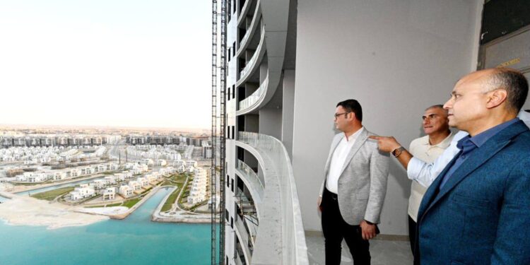 الأبراج الشاطئية .. الشربيني يتابع مستجدات تنفيذها الأبراج الشاطئية