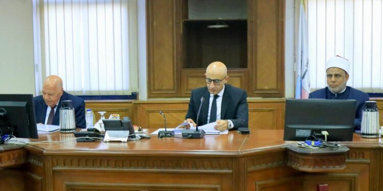 صندوق رعاية المعلمين .. عبداللطيف يعلن بدء تفعيله صندوق رعاية المعلمين