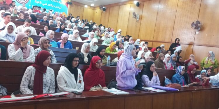 طلاب جامعة طنطا يشاركون في مبادرة مودة