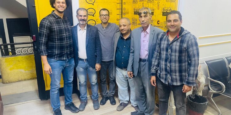 انجلش كابسولز تقدم خدماتها التعليمية للعاملين في مؤسسة دار الهلال الصحفية