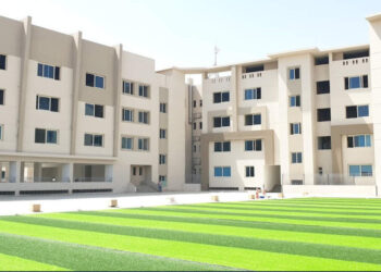 مدرسة سفن بليرز