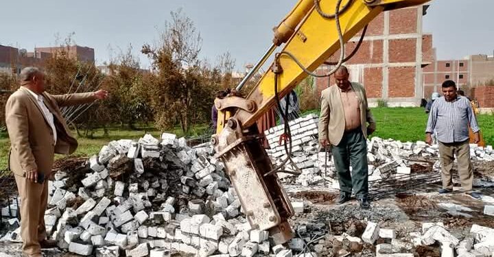 مركز البداري بقيادة د. محمد عبدالراضي يواصل التصدي للتعديات مركز البداري