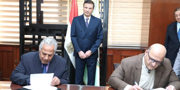 لـ إنتاج البيتموس .. بروتوكول تعاون بين معهد الأراضي وأبوزعبل للأسمدة إنتاج البيتموس