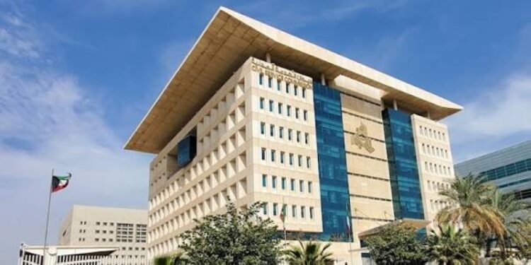 شهادة خروجية للموظفين غير الكويتيين عبر هذا التطبيق شهادة خروجية